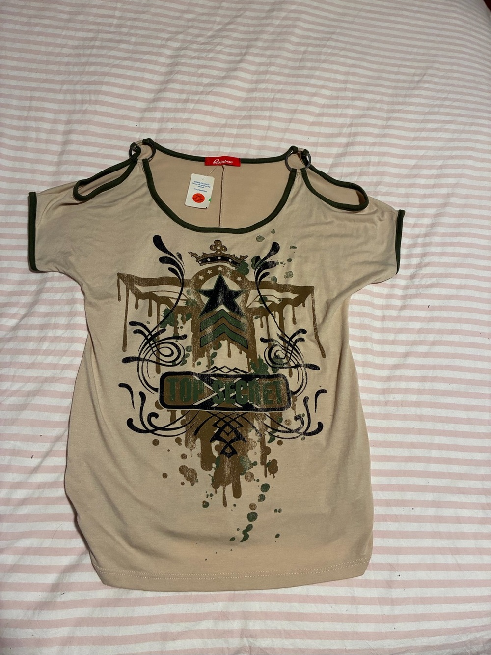 Soft Beige Graphic Cold-Shoulder Tee -